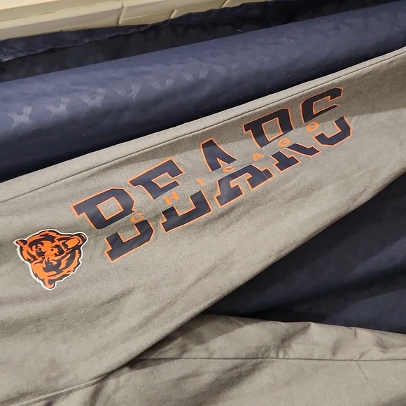 Chicago Bears Sweatpants - Picture 2 of 4